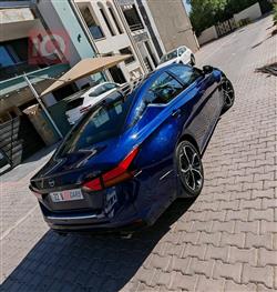 نيسان ألتيما